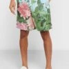 Gant Flower Print Shorts 2 Gant Flower Print Shorts -Sport Apparel Shop 1 zoom desktop 108
