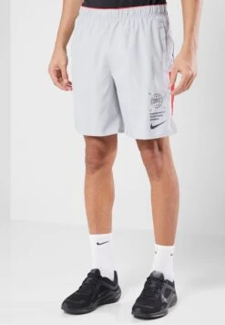 Nike 9" Dri-Fit Challenger Shorts