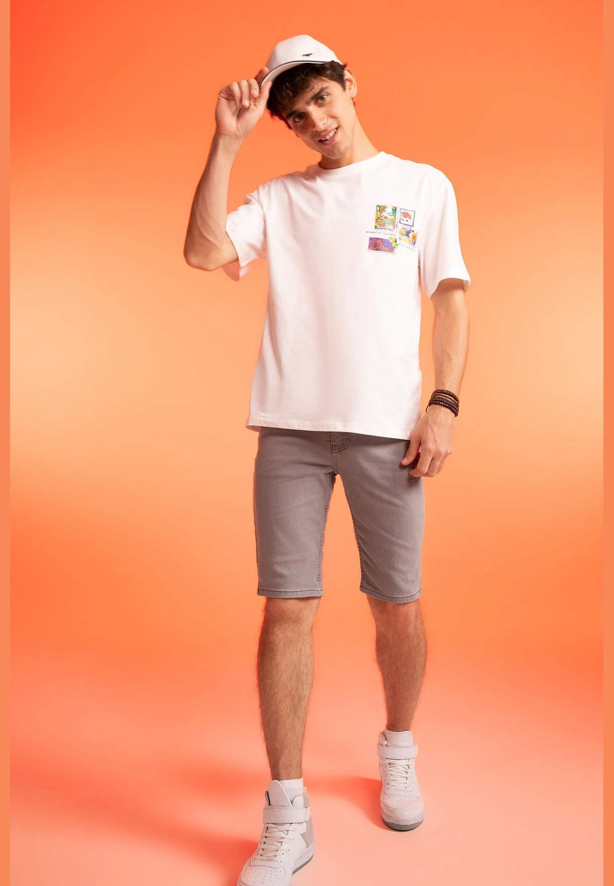 DeFacto Slim Fit Denim Shorts 3 DeFacto Slim Fit Denim Shorts