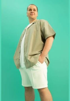 DeFacto Man Plussize Fit Woven Bottom Woven Bermuda