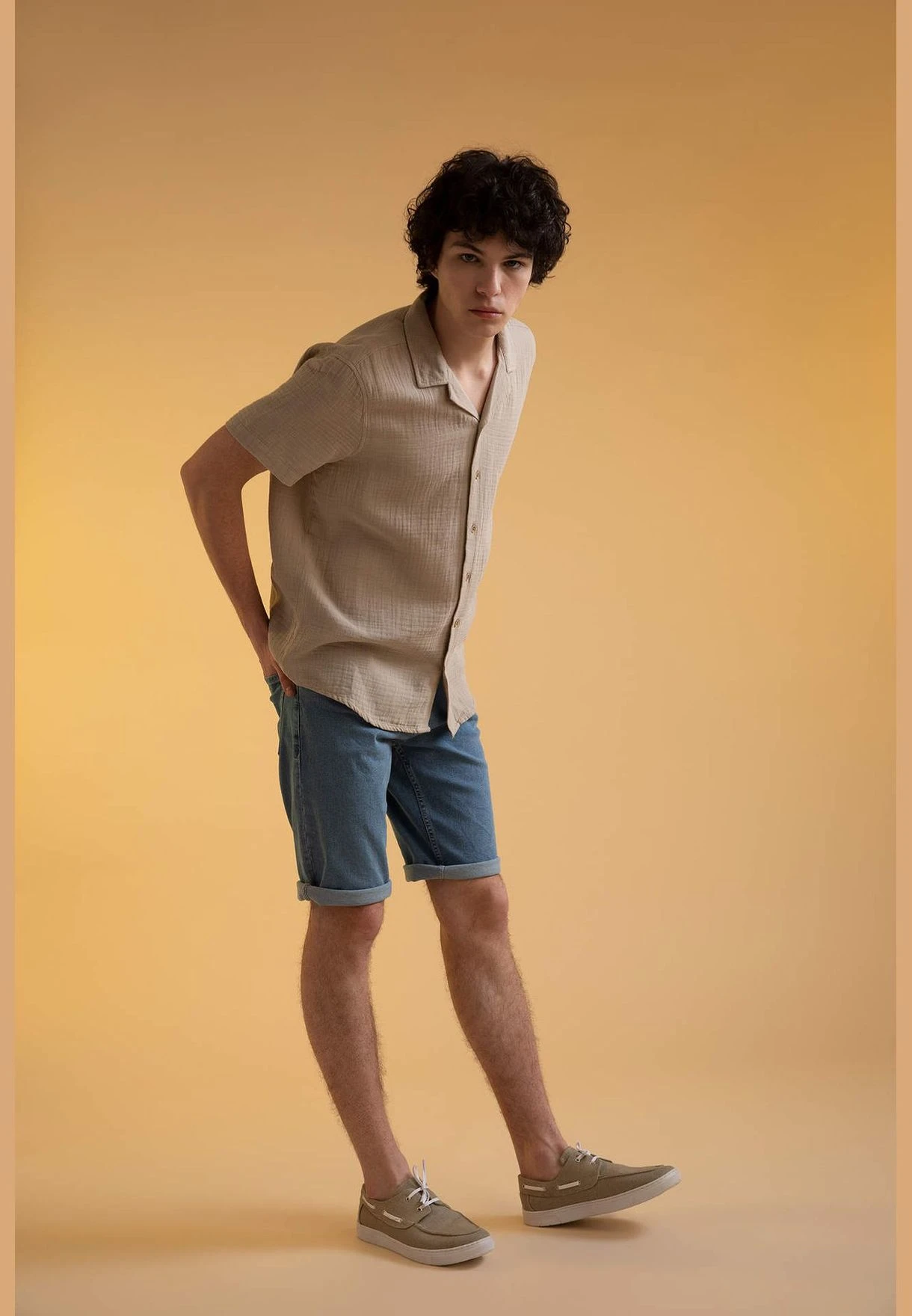 DeFacto Regular Fit Midi Jean Shorts 3 DeFacto Regular Fit Midi Jean Shorts