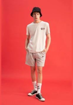 DeFacto Slim Fit Tie Waist Minimal Print Shorts