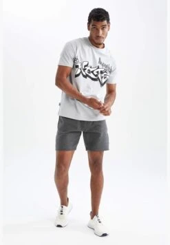 DeFacto Man Standart Fit Knitted Short