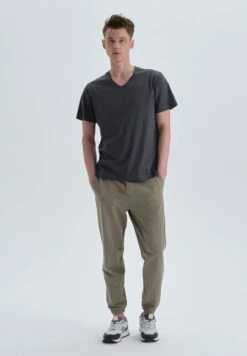 Essential Tracksuits