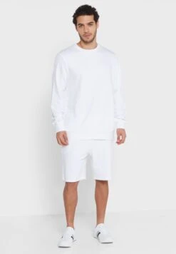 Sport Apparel Shop 7 Sweater Shorts Set