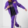 Nike Los Angeles Lakers Graphic Tracksuit 1 Nike Los Angeles Lakers Graphic Tracksuit -Sport Apparel Shop 1 zoom desktop 523