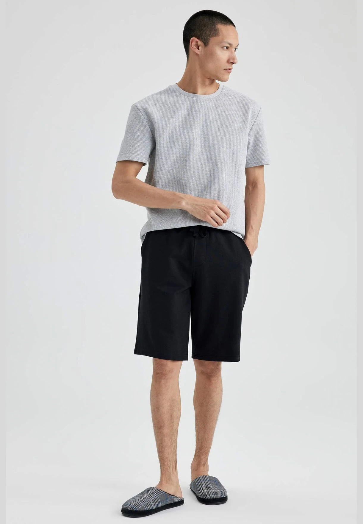 DeFacto 2 Pack Man Crew Neck Short Sleeve Homewear Knitted Sets 3 DeFacto 2 Pack Man Crew Neck Short Sleeve Homewear Knitted Sets