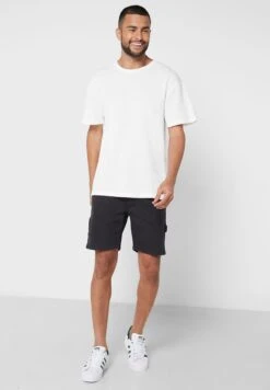 COTTON ON Essential Straight Fit Shorts -Sport Apparel Shop 2 zoom desktop 100