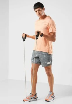 Nike 7" Stride Shorts 8 Nike 7" Stride Shorts -Sport Apparel Shop 2 zoom desktop 212