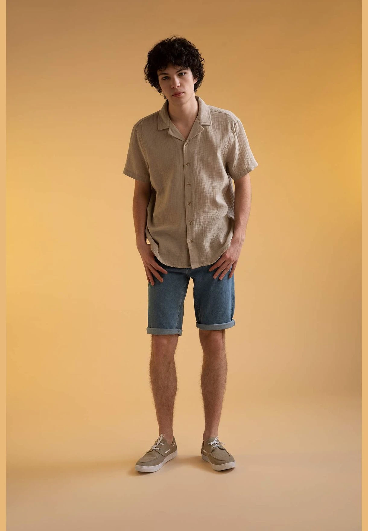 DeFacto Regular Fit Midi Jean Shorts 4 DeFacto Regular Fit Midi Jean Shorts - Image 2