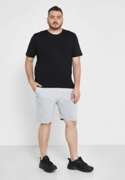 Plus Size Short -Sport Apparel Shop 2 zoom desktop 317