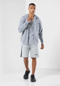 Sport Apparel Shop -Sport Apparel Shop 2 zoom desktop 330