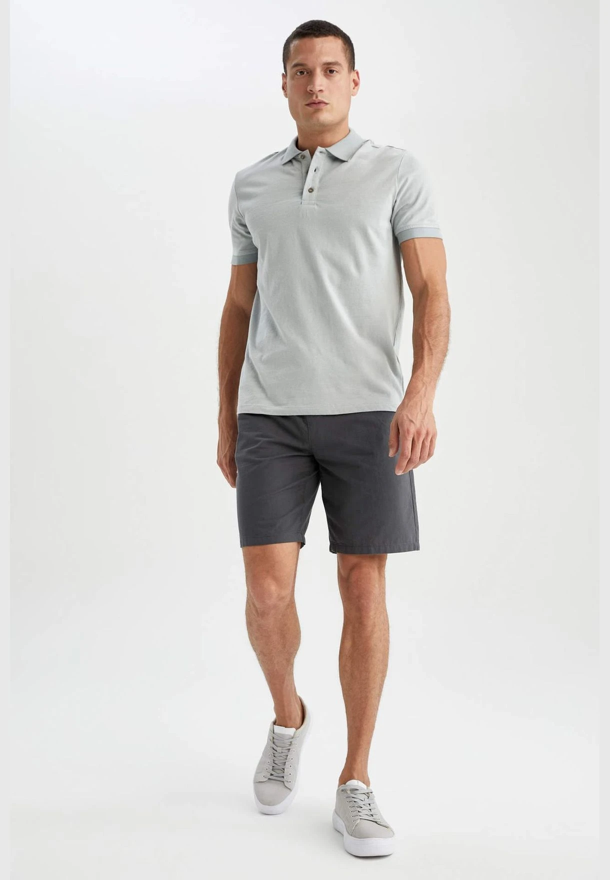 DeFacto Man Regular Fit Woven Bottom Woven Short 4 DeFacto Man Regular Fit Woven Bottom Woven Short - Image 2