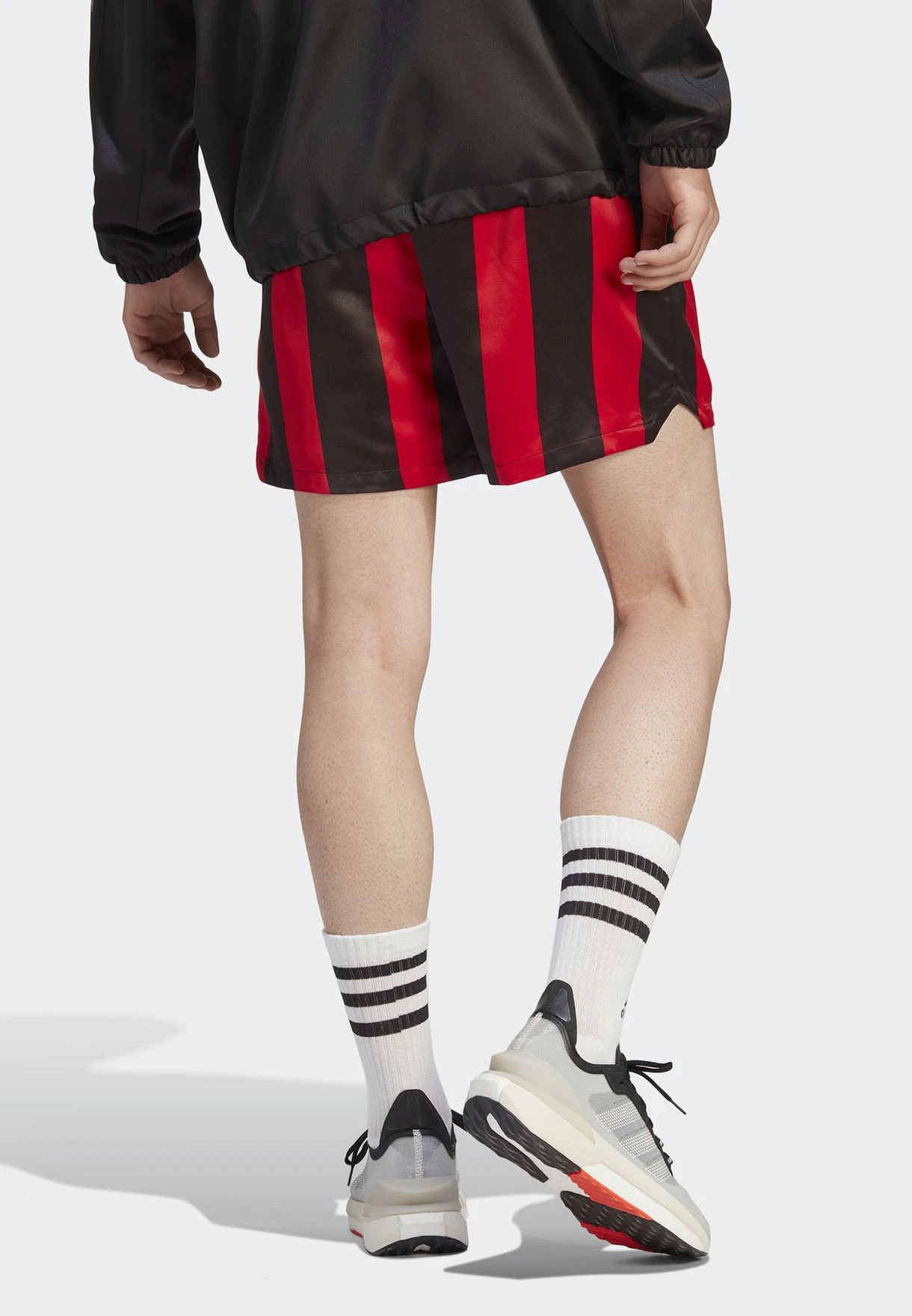 ADIDAS Xpress Shorts 4 ADIDAS Xpress Shorts - Image 2