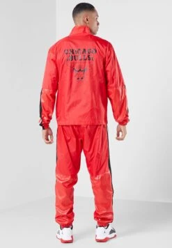 Nike Chicago Bulls Graphic Tracksuit -Sport Apparel Shop 2 zoom desktop 511
