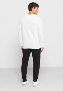 NY Tracksuit Set 8 NY Tracksuit Set -Sport Apparel Shop 2 zoom desktop 512