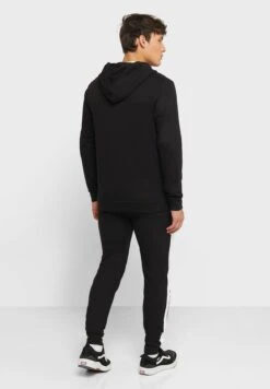 Colourblock Tracksuit Set 8 Colourblock Tracksuit Set -Sport Apparel Shop 2 zoom desktop 513