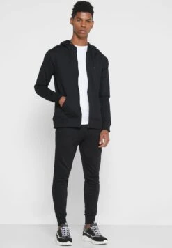 MA1 Joggers 7 MA1 Joggers -Sport Apparel Shop 2 zoom desktop 757