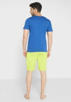 Chill Out Pyjama Shorts Set -Sport Apparel Shop 2 zoom desktop 835