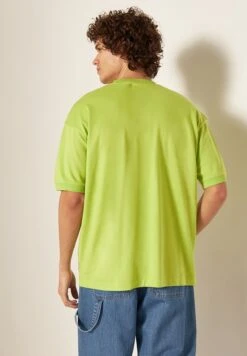 Snoopy Print Crew Neck T-Shirt 7 Snoopy Print Crew Neck T-Shirt -Sport Apparel Shop 2 zoom desktop 848