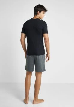 Sleep Nightwear Set -Sport Apparel Shop 2 zoom desktop 858