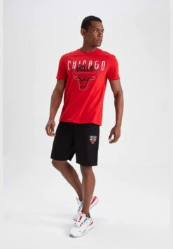 DeFacto Man NBA Chicago Bulls Licenced Knitted Short -Sport Apparel Shop 3 zoom desktop 232