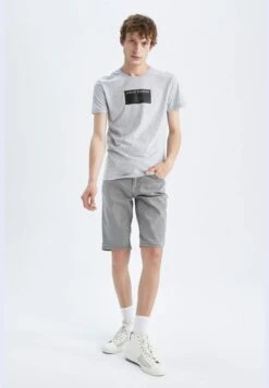 DeFacto Slim Fit Denim Shorts 13 DeFacto Slim Fit Denim Shorts -Sport Apparel Shop 3 zoom desktop 242