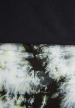 Volcom Iconic Fleece Shorts -Sport Apparel Shop 3 zoom desktop 25