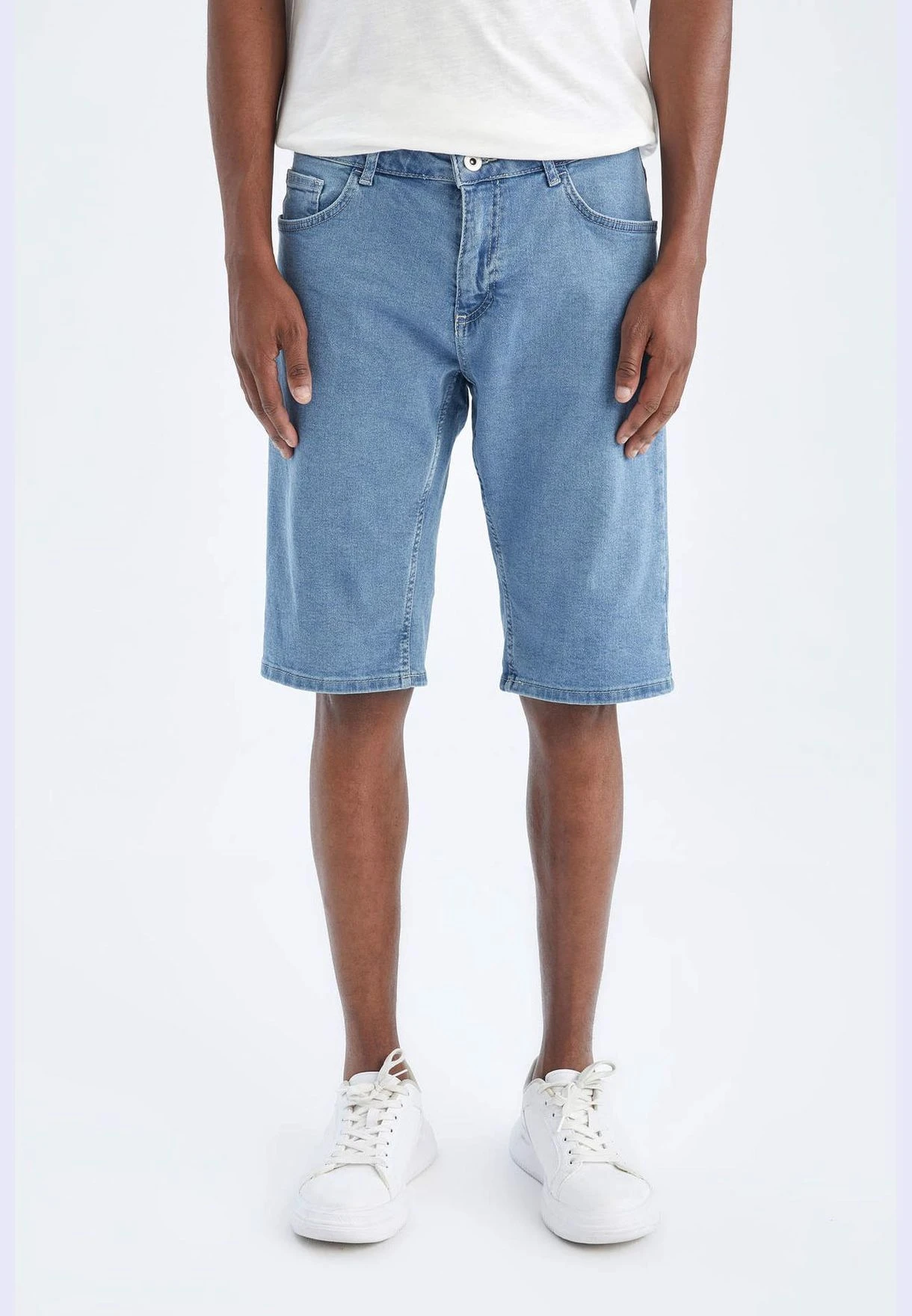 DeFacto Regular Fit Midi Jean Shorts 5 DeFacto Regular Fit Midi Jean Shorts - Image 3