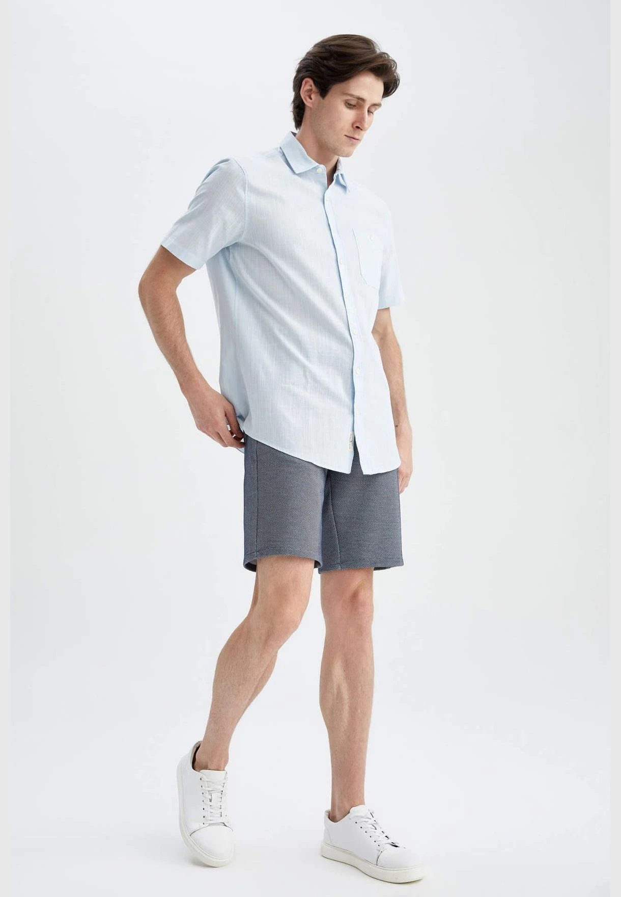 DeFacto Man Woven Bermuda 5 DeFacto Man Woven Bermuda - Image 3