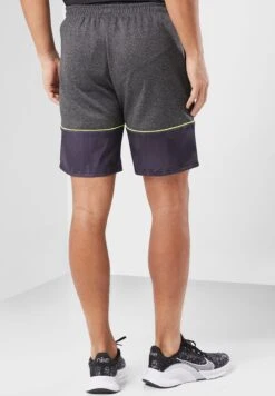 Performance Shorts -Sport Apparel Shop 3 zoom desktop 315