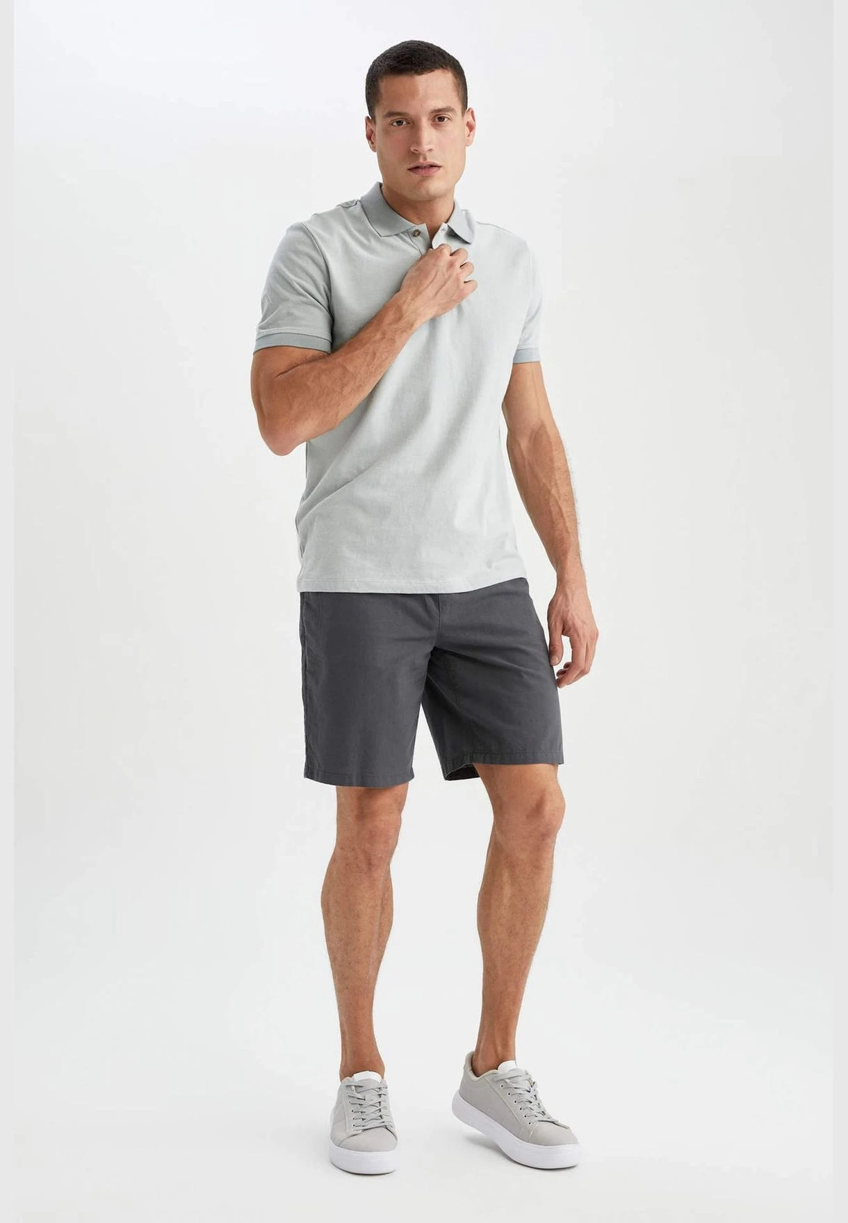 DeFacto Man Regular Fit Woven Bottom Woven Short 5 DeFacto Man Regular Fit Woven Bottom Woven Short - Image 3