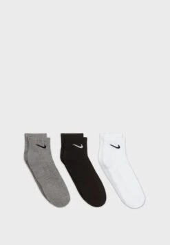 Nike 3 Pack Everyday Cushion Ankle Socks -Sport Apparel Shop 3 zoom desktop 387
