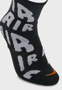 Nike Everyday Essential Crew Socks -Sport Apparel Shop 3 zoom desktop 566