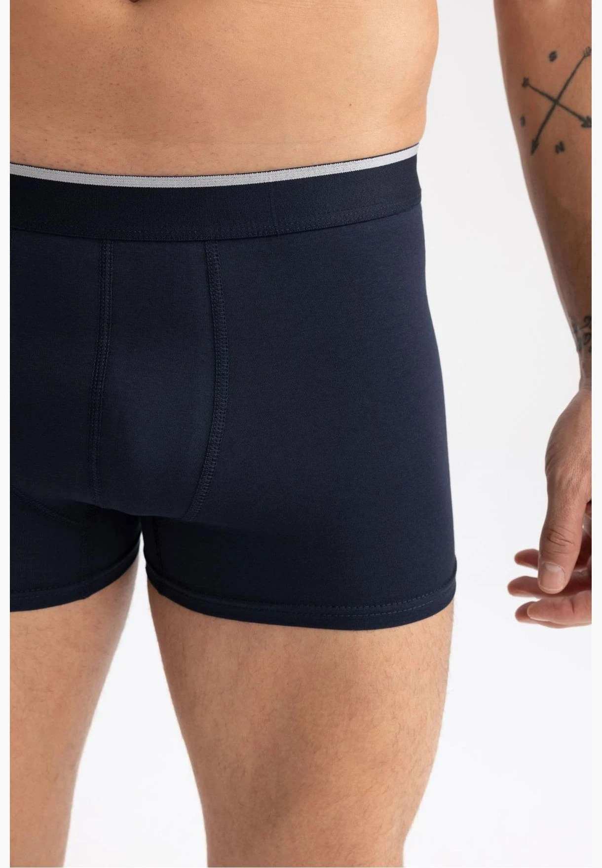 DeFacto Standard Hem Regular Fit Knitted Boxers 5 DeFacto Standard Hem Regular Fit Knitted Boxers - Image 3
