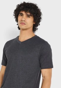 Essential V Neck T-shirt -Sport Apparel Shop 3 zoom desktop 664