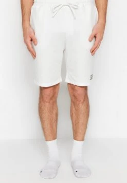 Trendyol Essential Crew Neck T-Shirt And Shorts Set -Sport Apparel Shop 3 zoom desktop 765