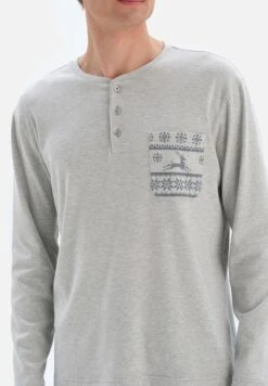 Christmas Theme Print Pyjama Set -Sport Apparel Shop 3 zoom desktop 776