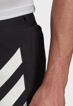 ADIDAS Agravic Shorts -Sport Apparel Shop 4 zoom desktop 142