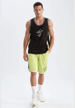 DeFacto Oversizeed Shaquille O'Neal Print Short -Sport Apparel Shop 4 zoom desktop 228