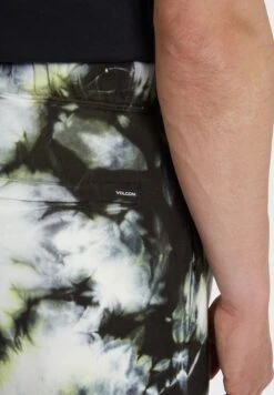 Volcom Iconic Fleece Shorts -Sport Apparel Shop 4 zoom desktop 24