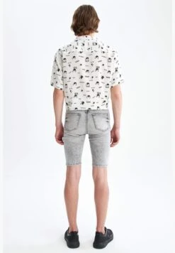 DeFacto Skinny Fit Denin Bermuda Shorts -Sport Apparel Shop 4 zoom desktop 275