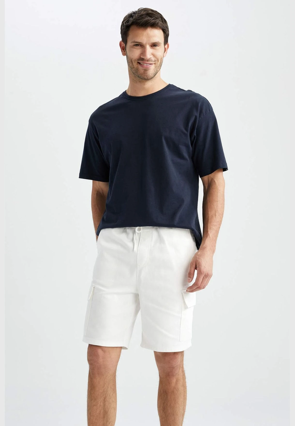 DeFacto Relax Fit Short Sleeve Printed Short 6 DeFacto Relax Fit Short Sleeve Printed Short - Image 4