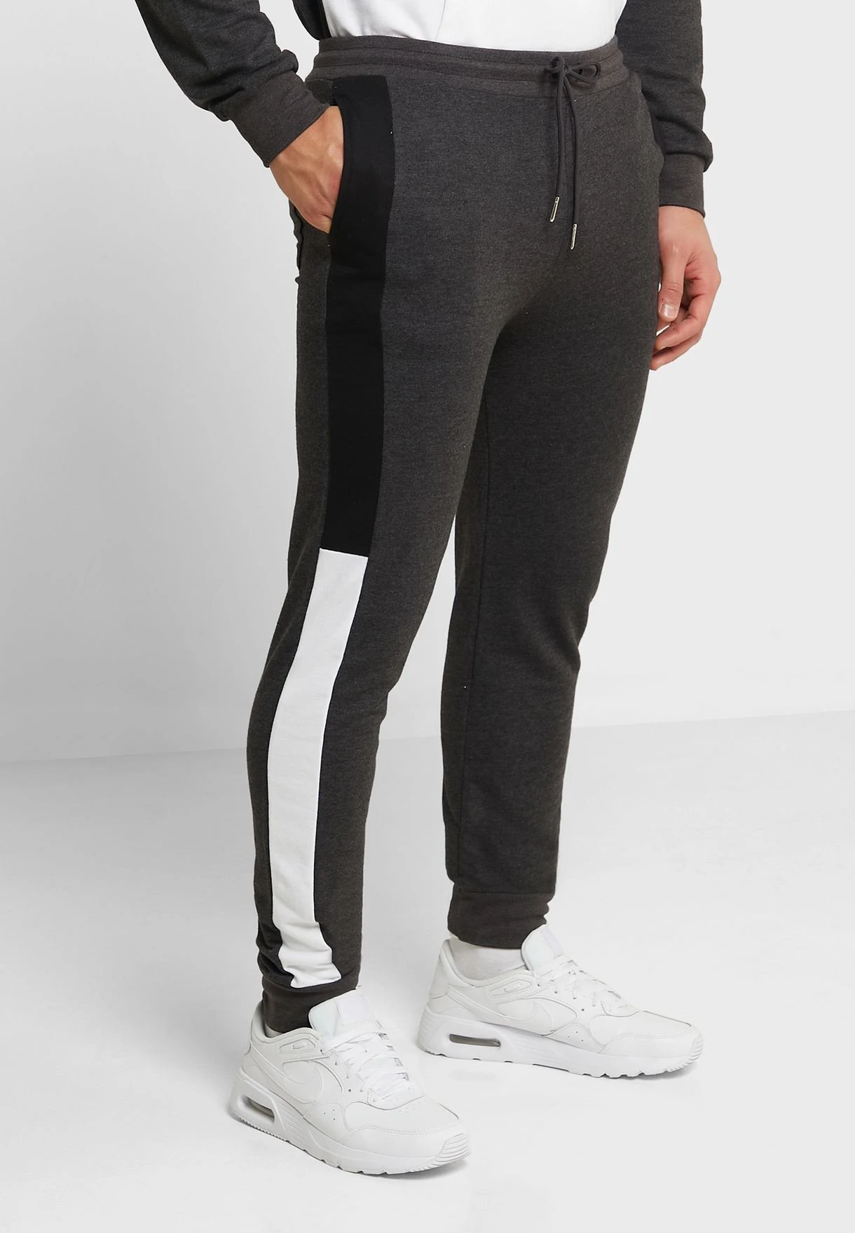 NYC Colourblock Tracksuit Set 6 NYC Colourblock Tracksuit Set - Image 4