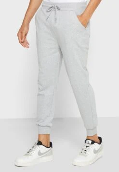 Essential Tracksuit Set -Sport Apparel Shop 4 zoom desktop 466