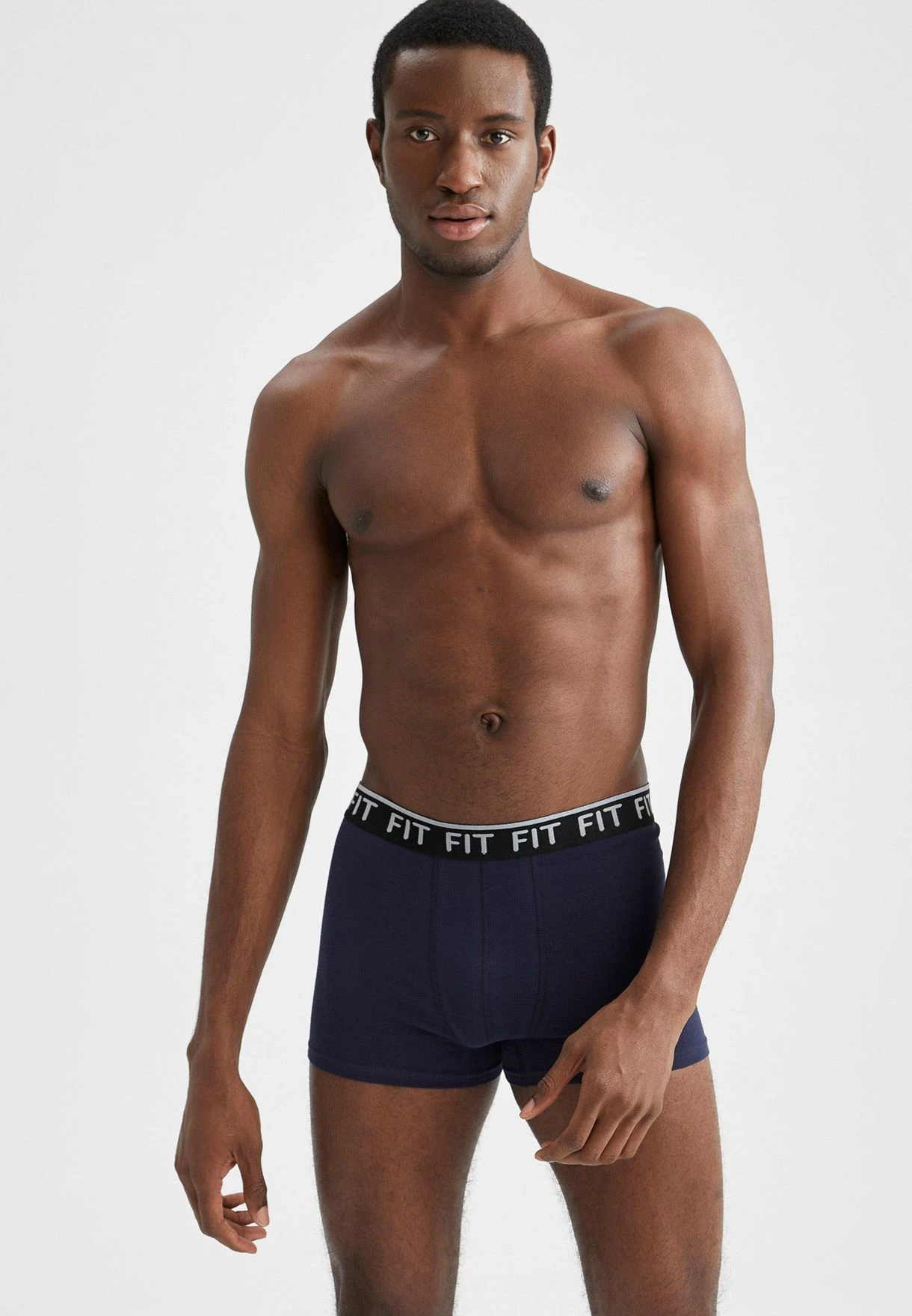 DeFacto Waist Band Print Trunks 6 DeFacto Waist Band Print Trunks - Image 4