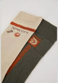 DeFacto 2 Pack Man Discovery Licenced Socks 9 DeFacto 2 Pack Man Discovery Licenced Socks -Sport Apparel Shop 4 zoom desktop 554