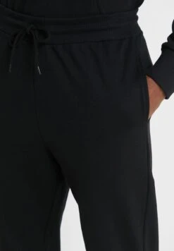Oversized Essential Joggers -Sport Apparel Shop 4 zoom desktop 581