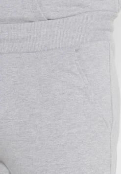 Essential Joggers 10 Essential Joggers -Sport Apparel Shop 4 zoom desktop 587