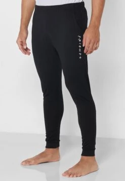 Warner Bros Friends Sustainable Pyjama Set -Sport Apparel Shop 4 zoom desktop 639